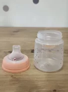 Suavinex itatópohár világító effektussal, csőrös pohár babáknak,150 ml, 6 hó+, OUTLET termék