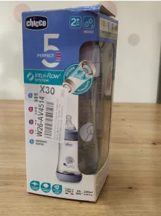   Chicco PERFECT 5 Anticolic cumisüveg 240 ml, Medium Flow 2 hónapos kortól, puha szilikon etetőcumival OUTLET termék