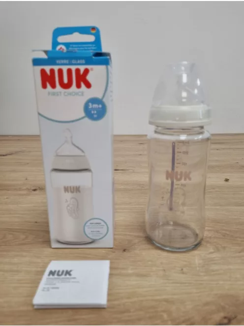 NUK First Choice+ cumisüveg  6–18 hónap hőérzékelős 240 ml csikóhal mintás OUTLET termék