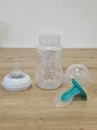 AVENT Natural Response cumisüveg ajándékszett babáknak (SCD657/12 modell) OUTLET termék