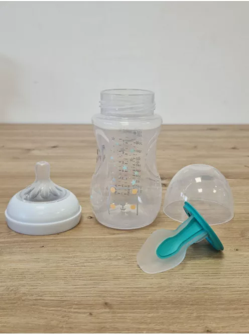 AVENT Natural Response cumisüveg ajándékszett babáknak (SCD657/12 modell) OUTLET termék