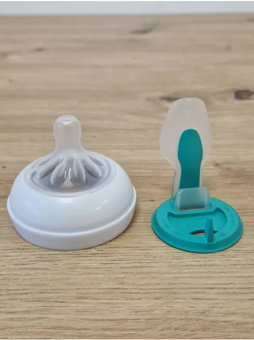 AVENT Natural Response cumisüveg ajándékszett babáknak (SCD657/12 modell) OUTLET termék