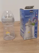 Chicco Natural Feeling anti-kólikás cumisüveg 6+ hó, 2 db, 330 ml, rózsaszín és szürke OUTLET termék