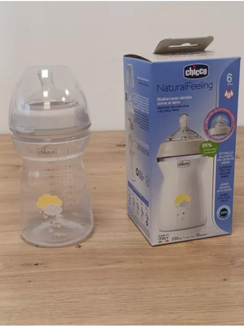 Chicco Natural Feeling anti-kólikás cumisüveg 6+ hó, 2 db, 330 ml, rózsaszín és szürke OUTLET termék