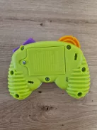 Fisher-Price Első konzol-távirányítóm zenével és fényekkel 6 hónapos kortól, többnyelvű változat: angol, olasz, portugál, spanyol OUTLET termék