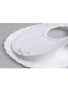Filet elegáns előke Aida-betéttel OUTLET termék