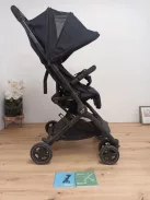 Maxi-Cosi Lara2 babakocsi,0–22 kg, fekete OUTLET termék
