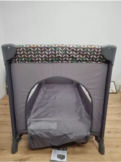LIONELO Stefi bébi utazóágy születéstől 15 kg-ig, oldalsó bejárattal OUTLET termék