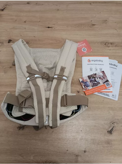 Ergobaby Adapt 3 pozíciós SoftFlex hálós, légáteresztős babahordozó, (3,2–20,4 kg). OUTLET termék