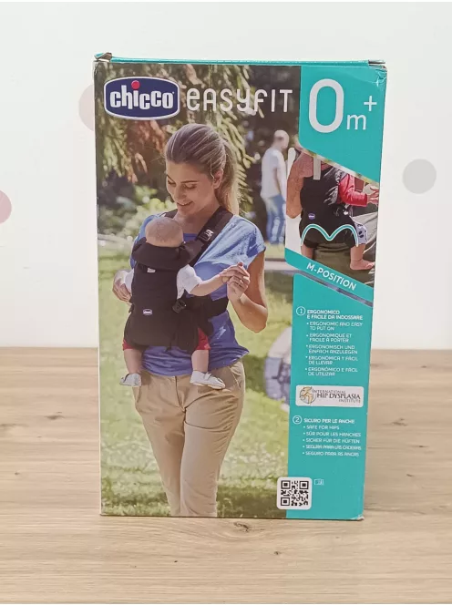 Chicco Easyfit ergonomikus babahordozó újszülötteknek születéstől 9 kg-ig OUTLET termék