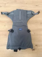 Chicco Easyfit ergonomikus babahordozó újszülötteknek születéstől 9 kg-ig OUTLET termék