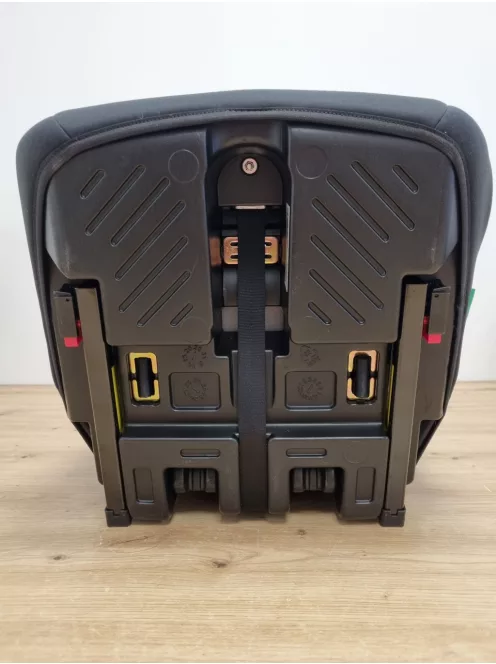 Kinderkraft Safety Fix 2 I-Size Isofix 76-150 cm gyerekülés fekete OUTLET termék