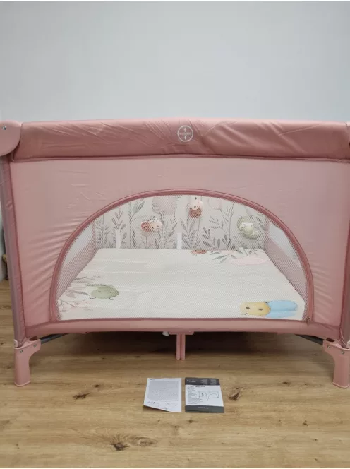 Lionelo Mille plus 100x100 cm hordozható kiságy, 4db kis plüssel OUTLET termék