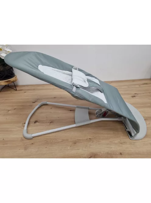 Babybjörn pihenöszék, klasszikus steppelt baba hintaszék OUTLET termék