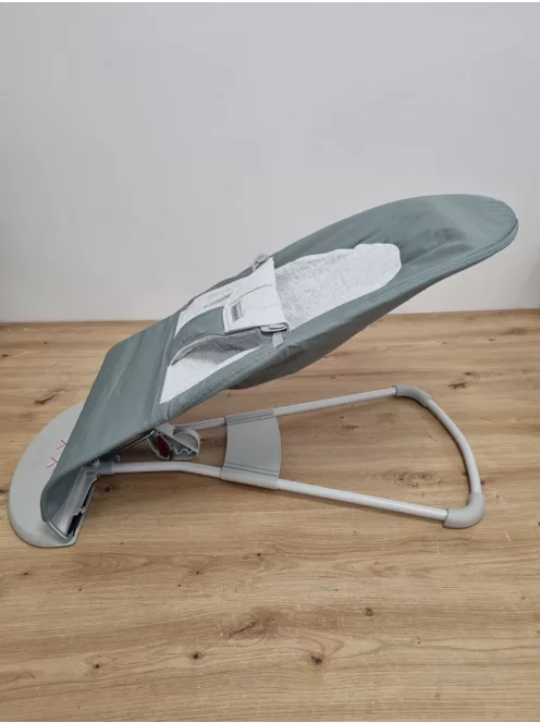 Babybjörn pihenöszék, klasszikus steppelt baba hintaszék OUTLET termék