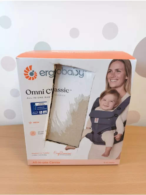 Ergobaby Omni Classic 4 pozíciós  babahordozó újszülötteknek és kisgyermekeknek, 0–48 hónapos korig szürke szìnű OUTLET termék