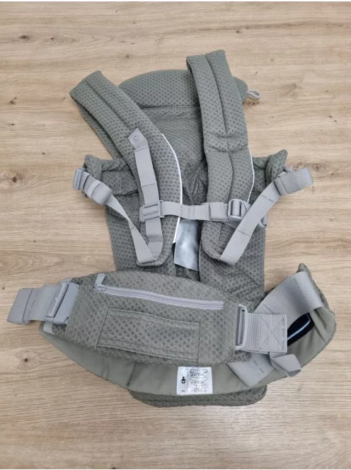 Ergobaby Omni Deluxe babahordozó újszülötteknek és kisgyermekeknek 0–48 hónapos korig OUTLET termék