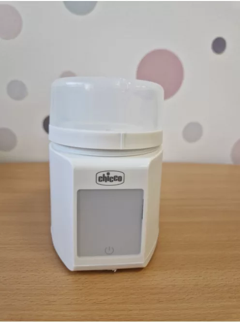 Chicco hordozható többfunkciós palackmelegítő sterilizátorral, önterilizáló, gyors tejmelegítés és sterilizálás, USB-C akkumulátor, 7 adapterrel. OUTLET termék