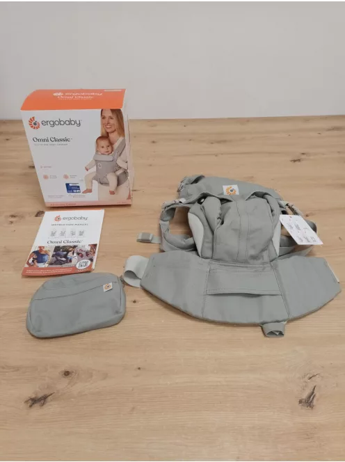 Ergobaby Omni Classic hordozó újszülötteknek és kisgyermekeknek, 0–48 hónapos korig, csípőbarát minősítésével rendelkezik OUTLET termék