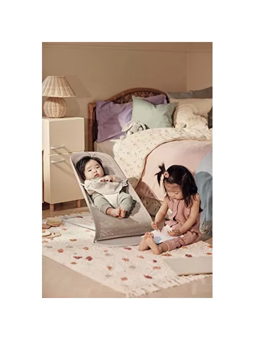 BabyBjörn Balance Soft baba pihenőszék, hálós anyag, szürke-bézs/fehér OUTLET termék