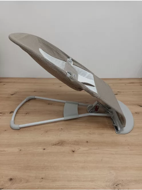 BabyBjörn Balance Soft baba pihenőszék, hálós anyag, szürke-bézs/fehér OUTLET termék