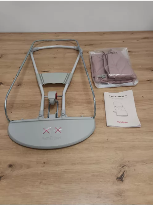 BabyBjörn Balance Soft babapihenőszék, puder rózsaszín OUTLET termék