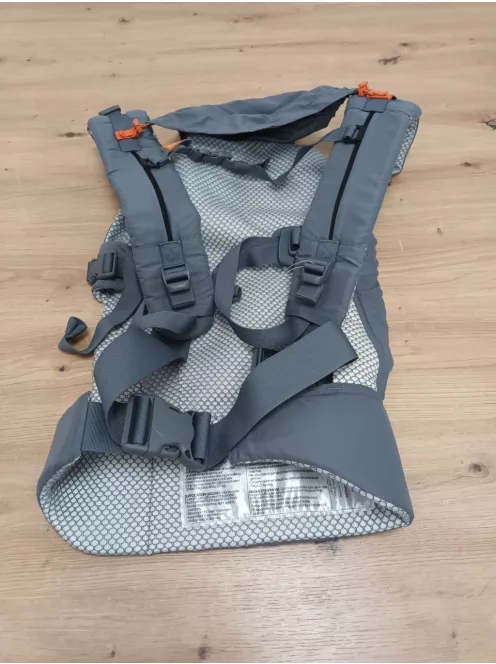 Beco Toddler Cool babahordozó 9-27 kg közötti, 24-48 hó ,hasi és háti hordozás, szürke OUTLET termék