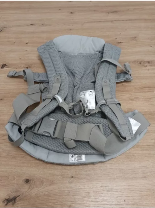 Ergobaby Omni Breeze ergonomikus babahordozó újszülött kortól 20 kg-ig, 4 hordozási pozícióval, szürke OUTLET termék