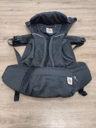 Ergobaby Omni Breeze babahordozó újszülötteknek, 4 hordozási pozíció, fekete OUTLET termék