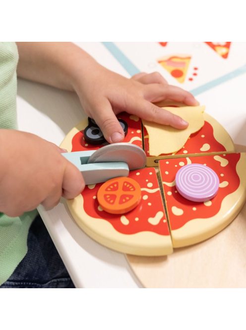 Zopa fa játék pizza dobozban