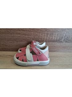 Asso bőr lányka zárt orrú szandálcipő 20-as méret