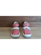 Asso bőr lányka zárt orrú szandálcipő 20-as méret