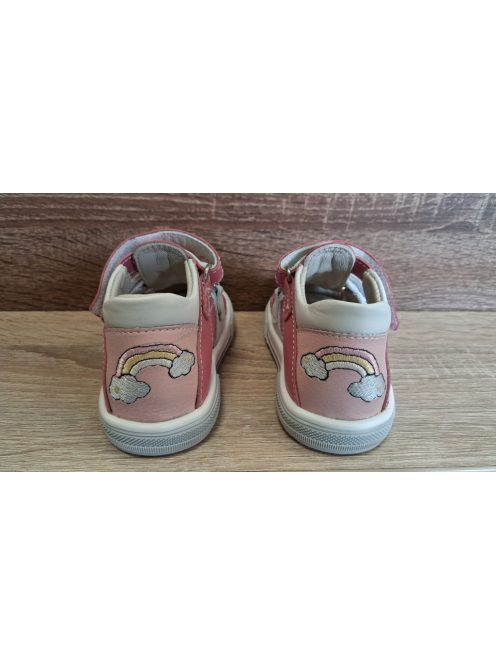 Asso bőr lányka zárt orrú szandálcipő 20-as méret