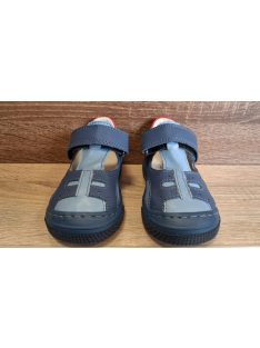 Asso bőr fiú zárt orrú szandálcipő 22-es méret