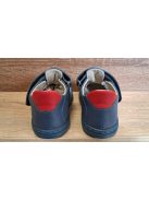 Asso bőr fiú zárt orrú szandálcipő 22-es méret